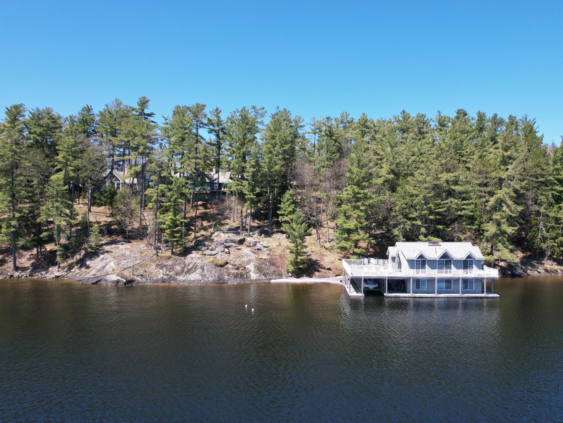 Upper Lake Rosseau Cottage For Sale